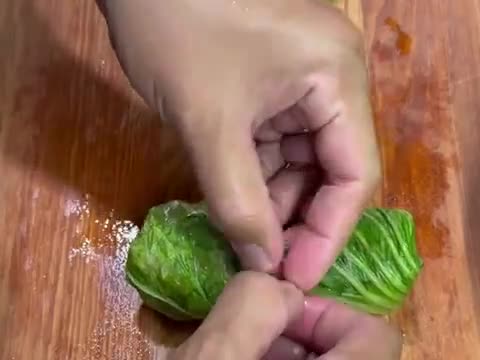 Gambar langkah 9 resipi Sawi Kai Choy Bakar Bungkus 3 Rasa (Udang, Ayam & Black Fungus).