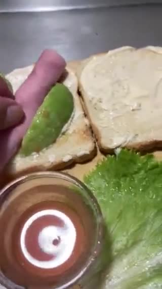 Foto del paso 2 de la receta: Sándwich 🥪 jr🍴