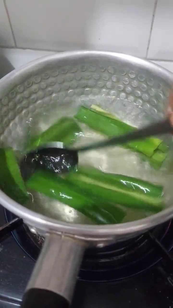 Foto langkah ke 2 dari resep Ice Tea Java ala Bioskop XXI.