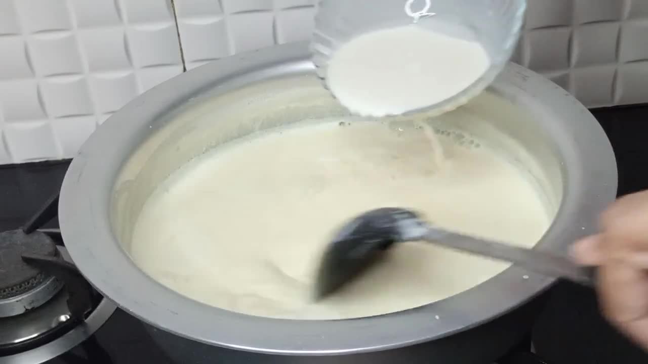 A picture of step 5 of Kesar Badam ka Sarbat.