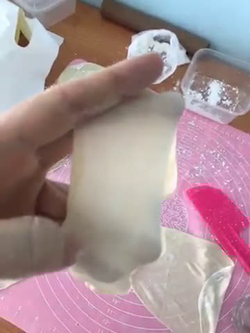 Foto langkah ke 5 dari resep Kulit Dimsum Siomay Tipis dan Lentur.