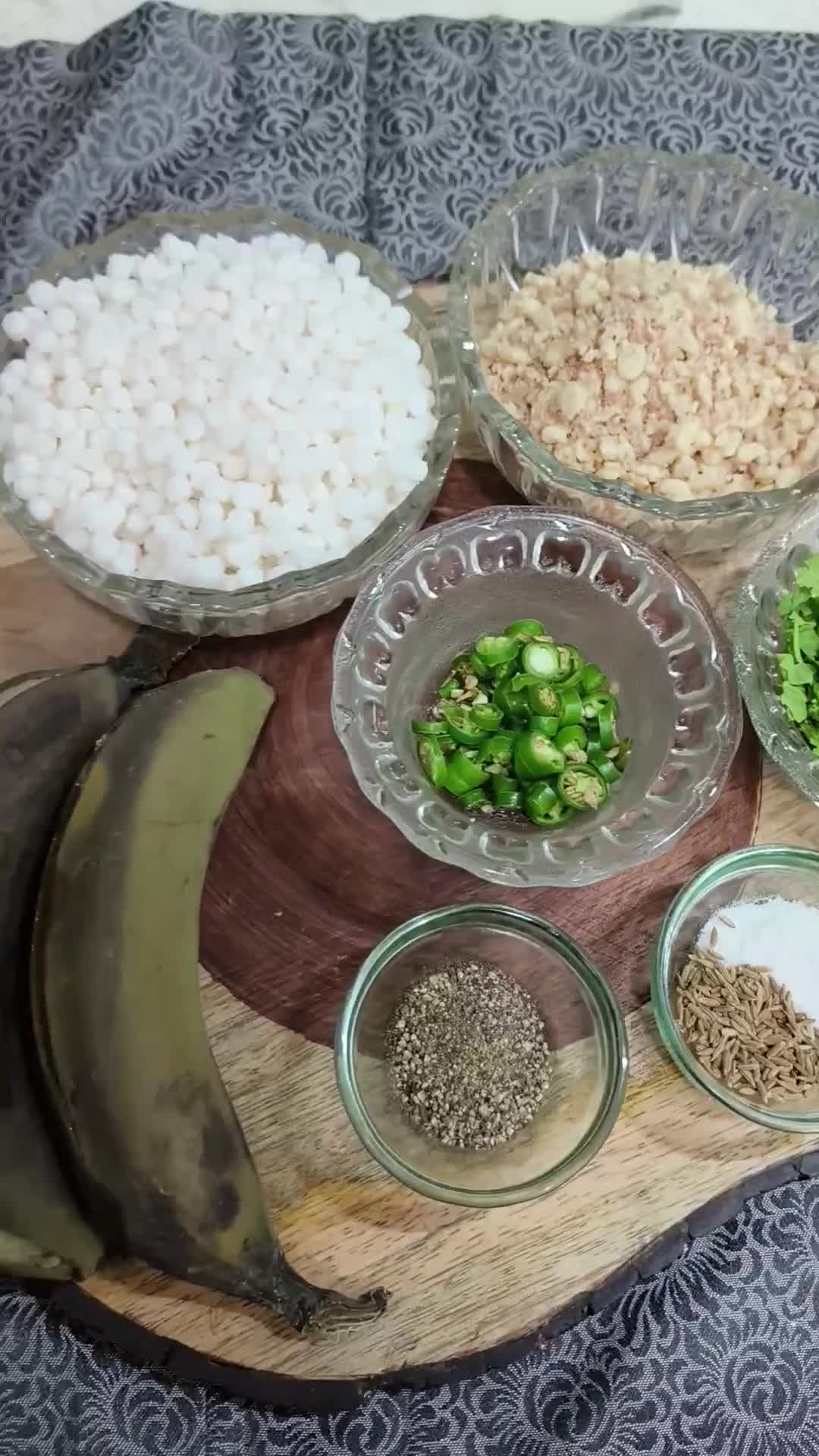 अष्टमी स्पेशल फलाहारी थाली (Ashtmi Special Falahari Thali Recipein Hindi) रेसिपी चरण 6 फोटो
