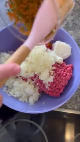 Foto del paso 2 de la receta: Hamburguesas casera ‘extra jugosas’