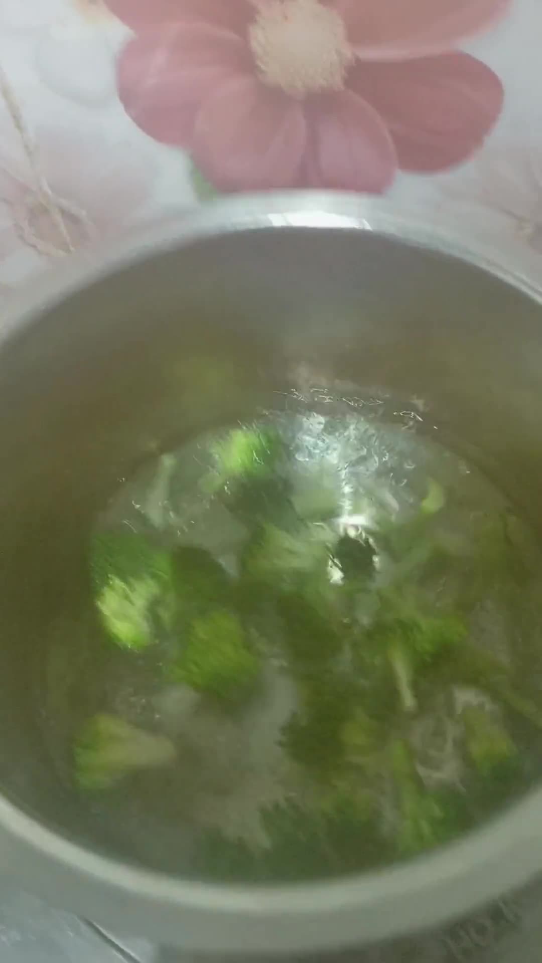 Foto langkah ke 4 dari resep Vegetable Chao Mien.