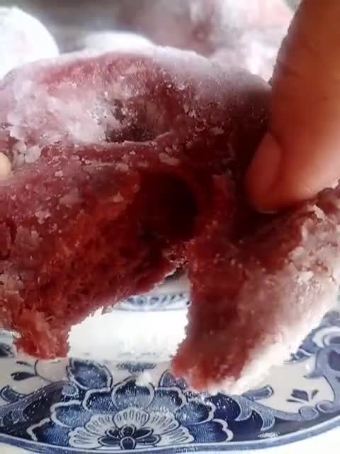 Gambar langkah 12 resipi Donat Red Velvet "Beetroot"(Ubi Bit).