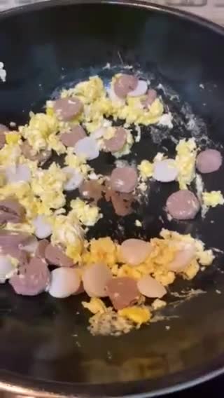 Foto langkah ke 3 dari resep Kwetiaw goreng.