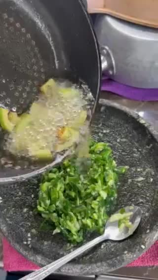 Foto langkah ke 2 dari resep Sambal Lado Mudo.