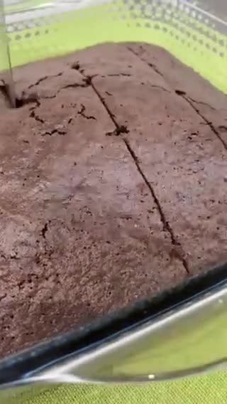 Фото кроку 5 до Шоколадний бісквіт з вишневим соусом та 🍫.
