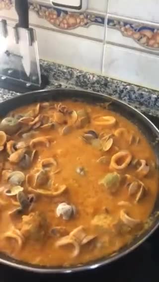 Foto del paso 11 de la receta: Fideuá con merluza