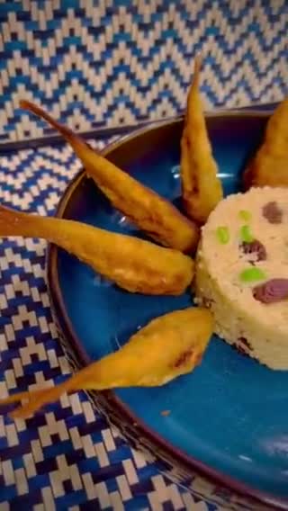Foto del paso 7 de la receta: Salmonetes en harina de garbanzo con cous cous aromatizado con hierbabuena y comino