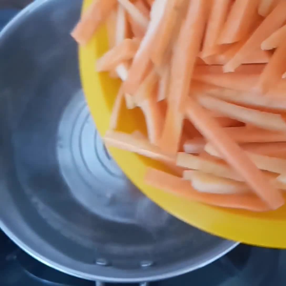 Foto langkah ke 1 dari resep Nasi Sop Ala Kutai.