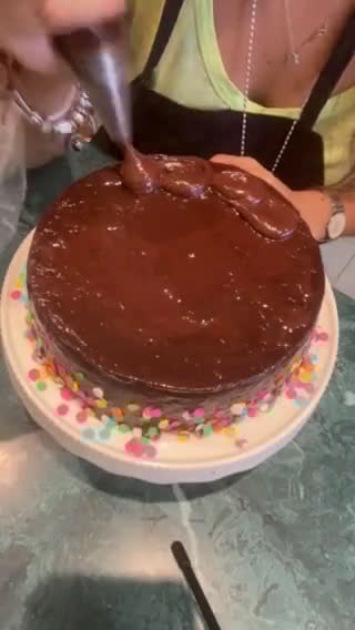 Foto del paso 4 de la receta: Pastel de chocolate con ganache de chocolate