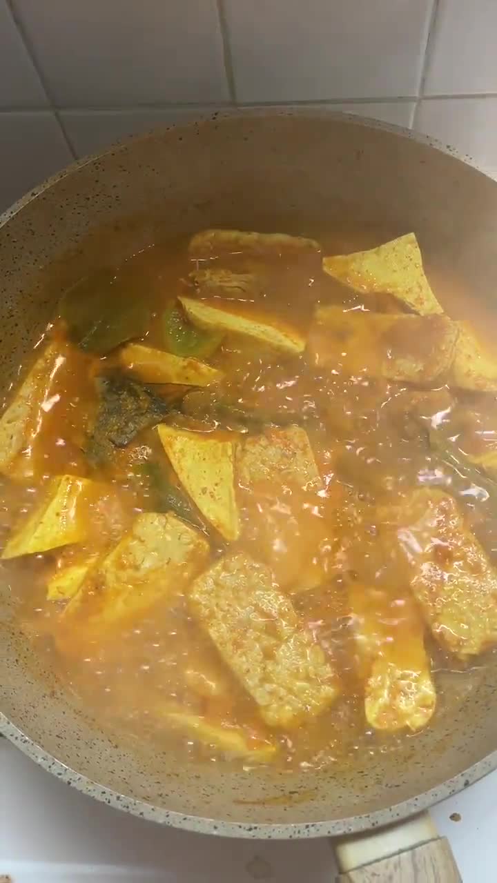 Foto langkah ke 5 dari resep Gulai Ikan Tongkol Tahu Tempe Tanpa Santan.