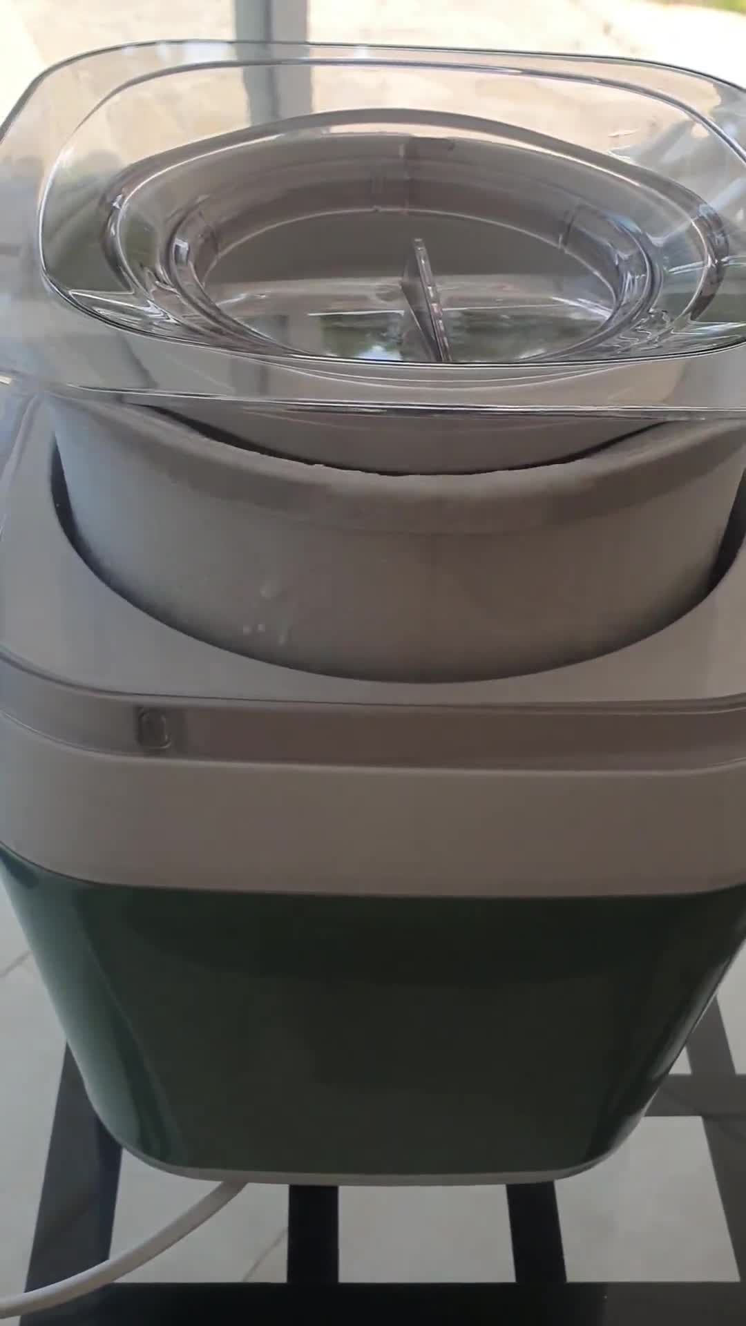 Foto del paso 4 de la receta: Helado de stracciatella bajo en azúcar (con heladera)