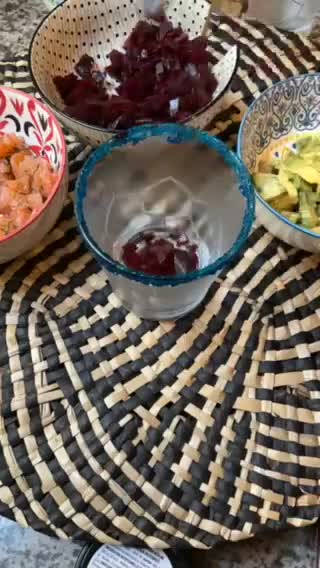 Une image de l'étape 4 de 🎨Verrines Avocat 🥑Saumon 🍣 Betterave🌶️.