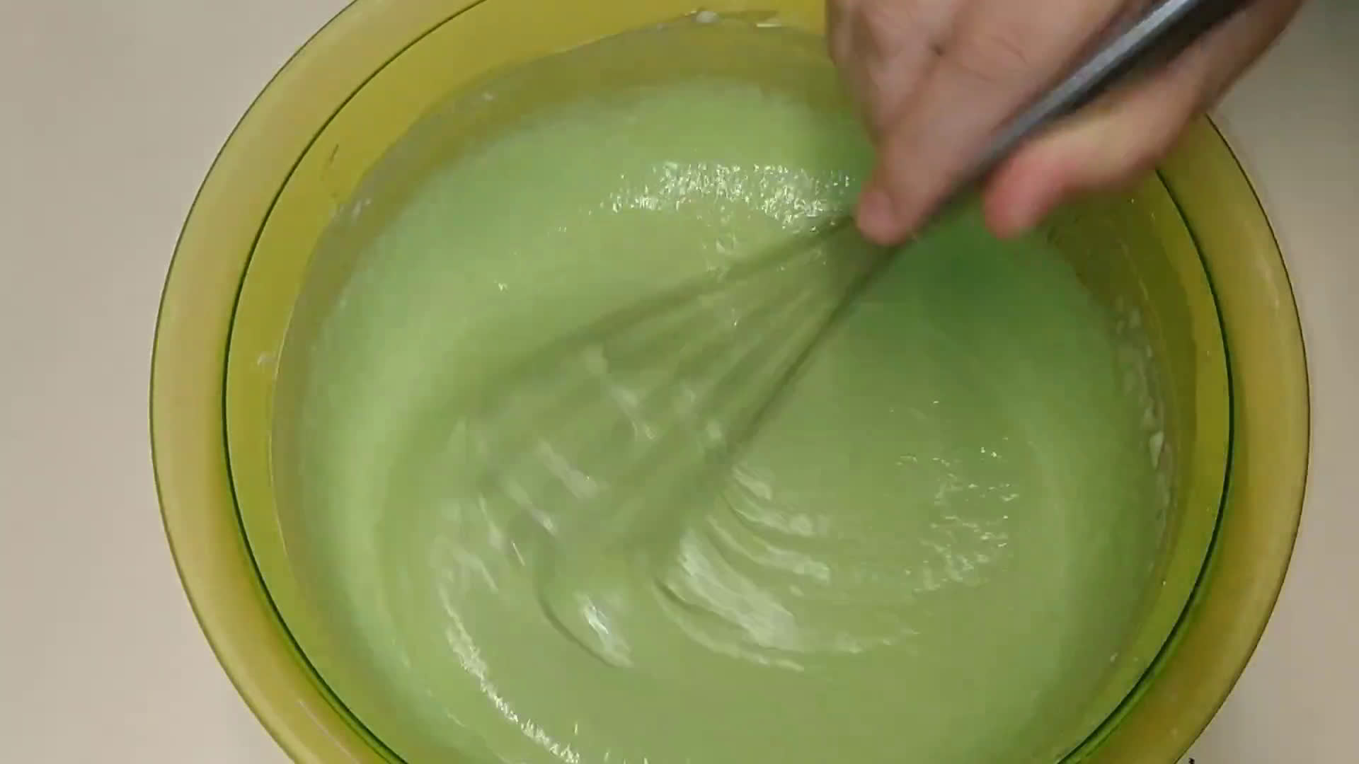 Foto langkah ke 6 dari resep 182. Apem Pandan Kukus.