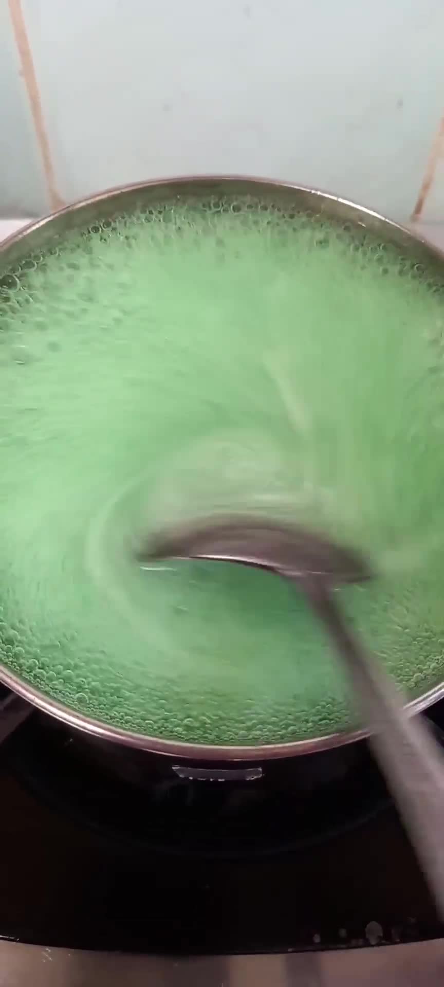 Foto langkah ke 2 dari resep Es Mutiara Jelly Pandan.