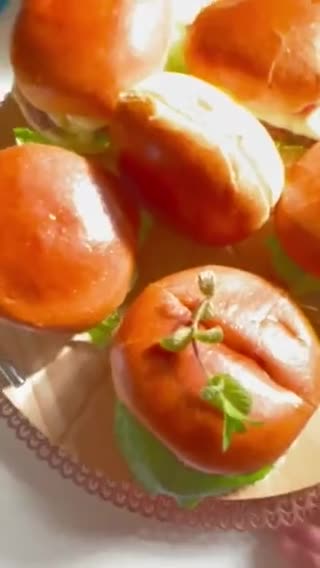 صورة لخطوة 3 من وصفة سندوتش برجر اللحم