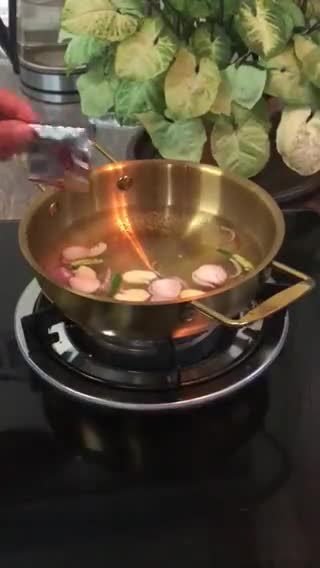 Gambar langkah 1 resipi Maggi Gara2 Kdrama “King The Land”.
