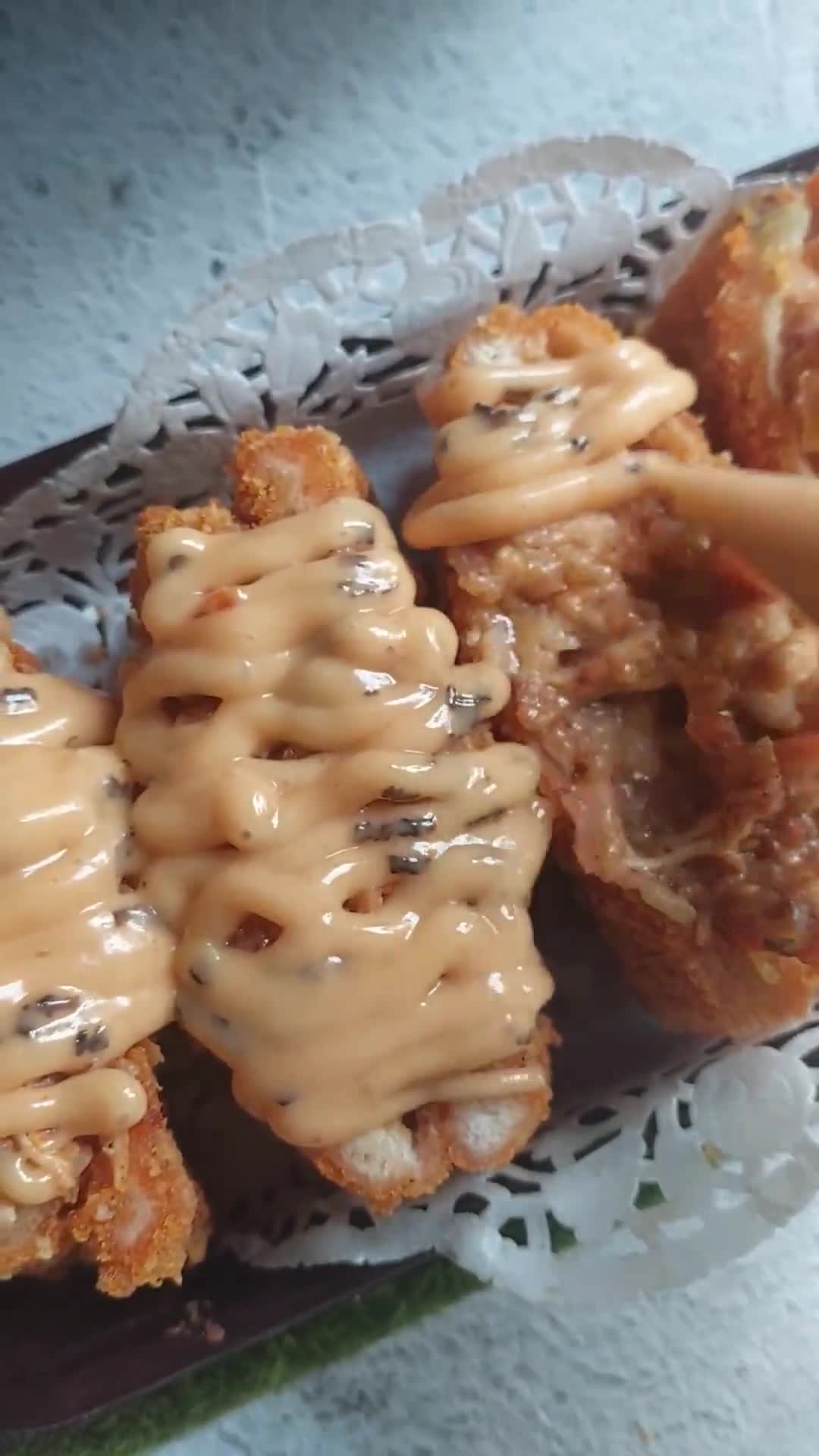 Foto langkah ke 7 dari resep Pocket Bread : Chicken Mayo Mentai.