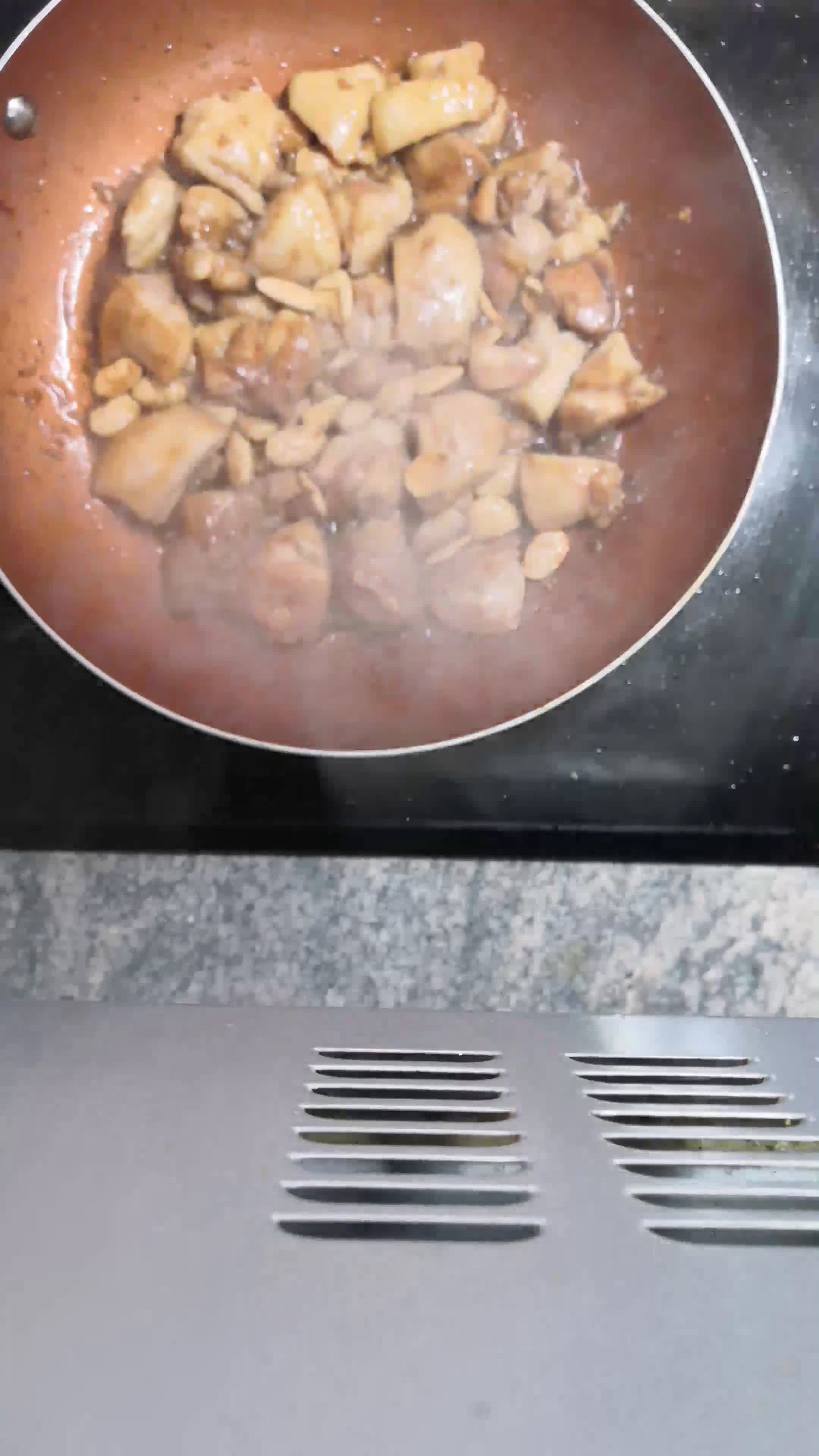 Foto del paso 3 de la receta: Pollo con almendras