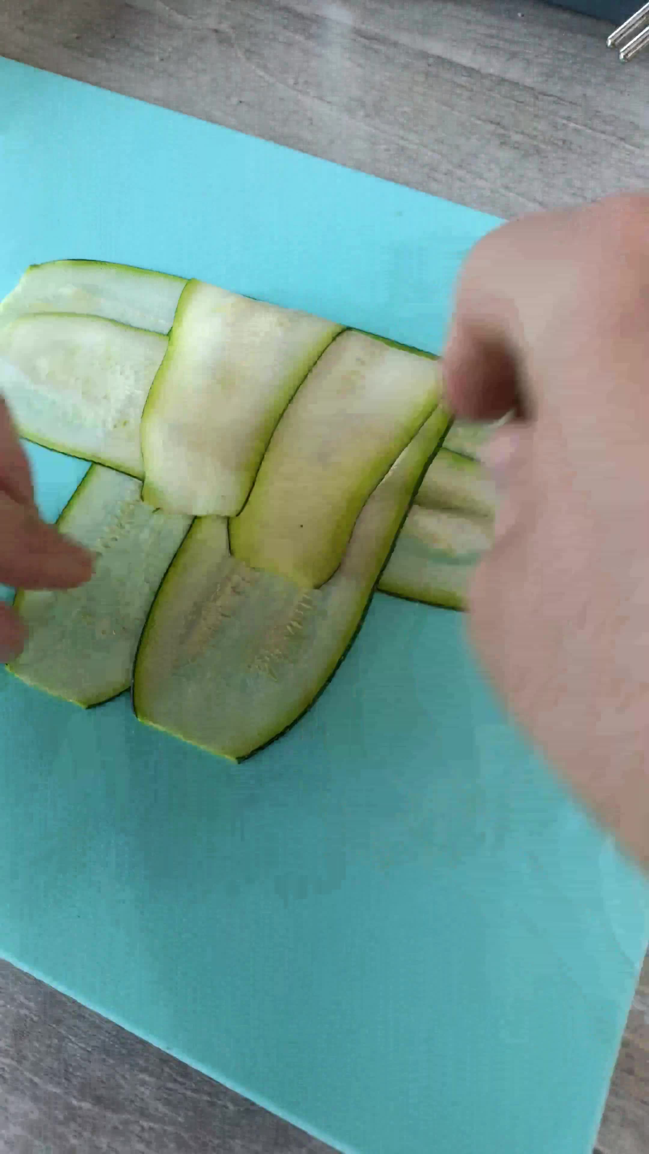 Une image de l'étape 4 de 🌸 Brique Ricotta Courgettes Chèvre.