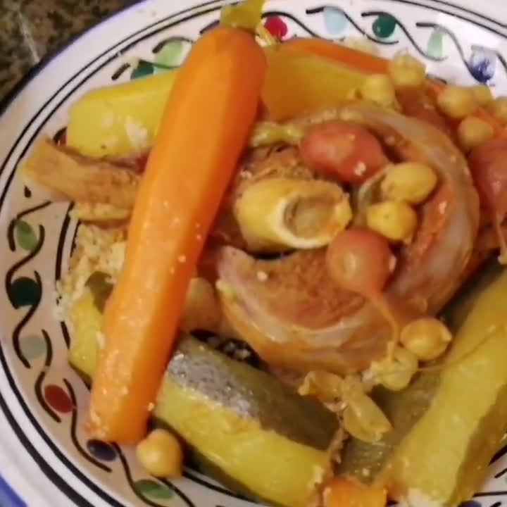 Une image de l'étape 13 de Couscous oranais la vraie recette🥩🍗🥕🌶️🥒🍆.