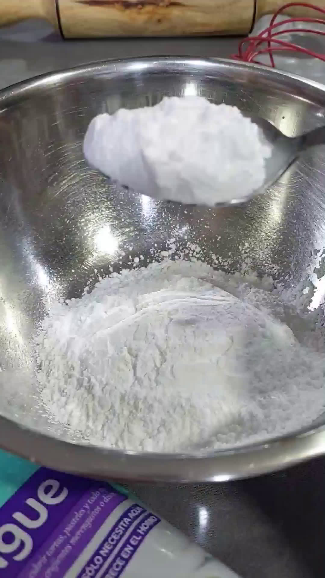 Foto del paso 1 de la receta: Glaseado dulce para decorar galletas