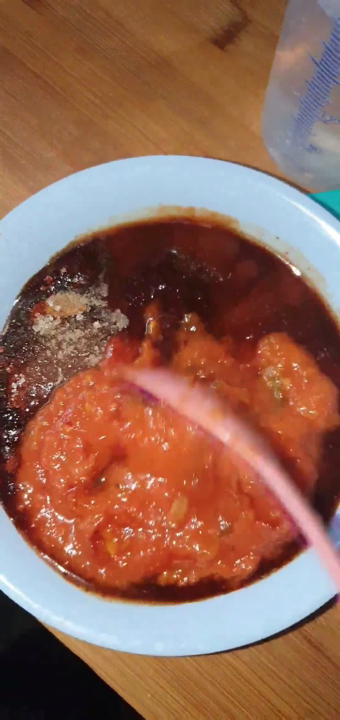 Foto langkah ke 2 dari resep Homemade berbeque sauce.