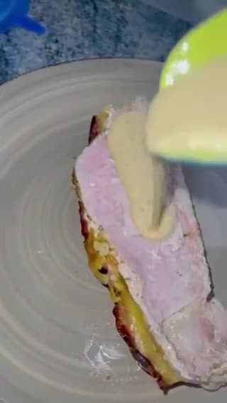 Foto del paso 5 de la receta: Lomo de Cerdo relleno de bacon y queso con salsa a la naranja 🍊