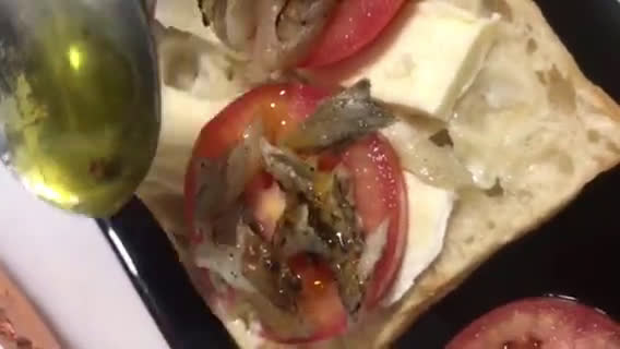 Foto del paso 6 de la receta: Tostada especial con capellà i all i oli