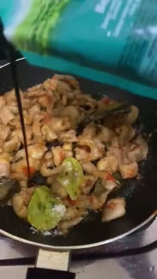 Foto langkah ke 6 dari resep Oseng Kulit Mercon.