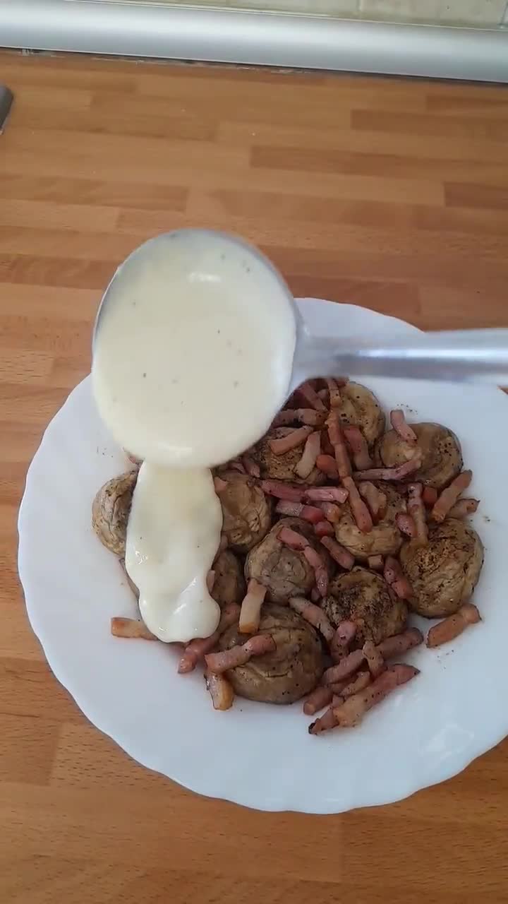 Foto del paso 2 de la receta: Chuletas de cordero con champiñones y bechamel