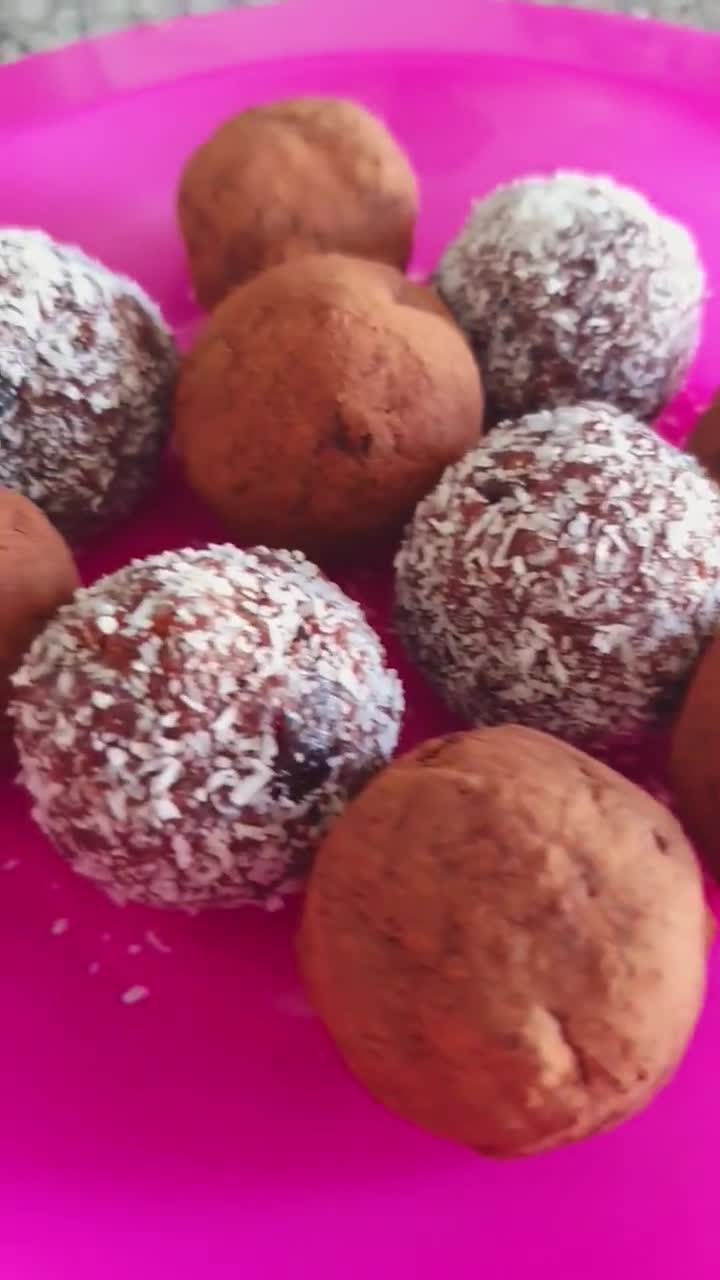 Foto del paso 3 de la receta: Trufas especiales con Chocolinas 😋