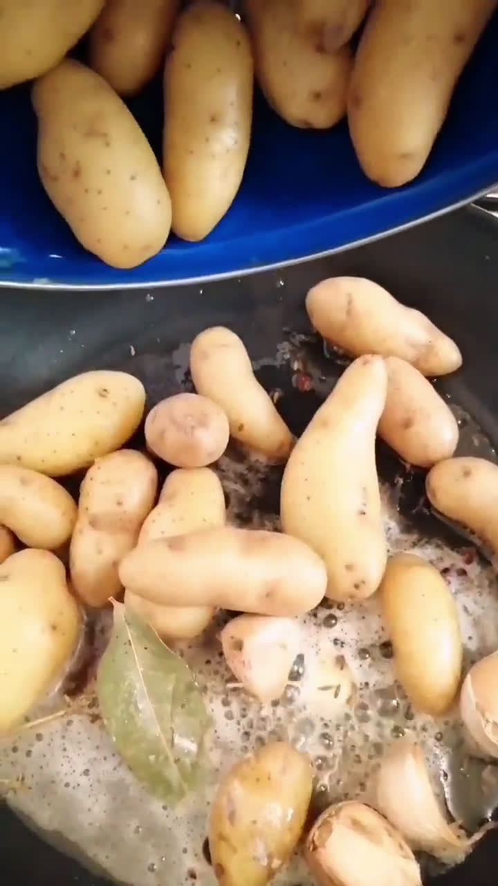 Une image de l'étape 3 de Pommes de terre ratte du touquet🥔.