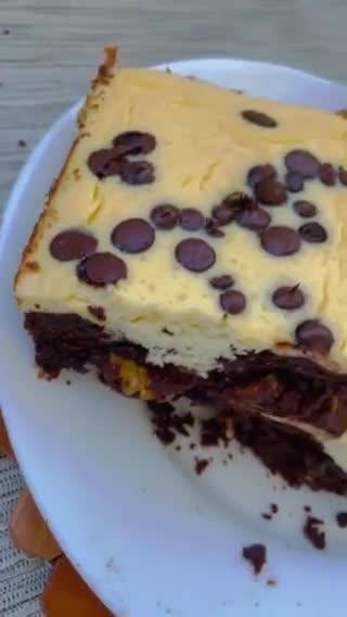 Foto del paso 6 de la receta: Brownie cubierto de cheesecake