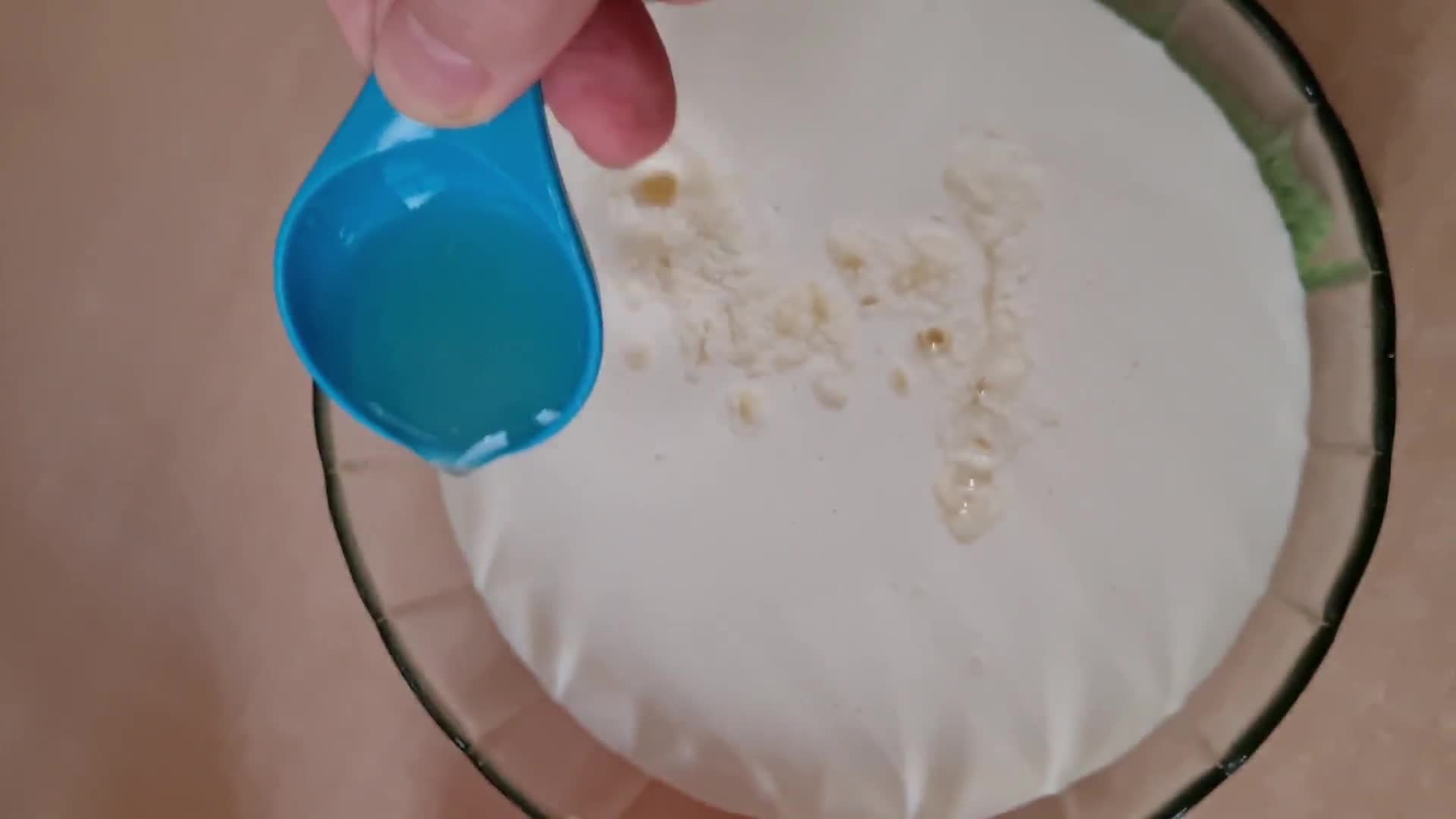 Foto del paso 2 de la receta: Queso Mascarpone casero sin termómetro 😉 2 ingredientes