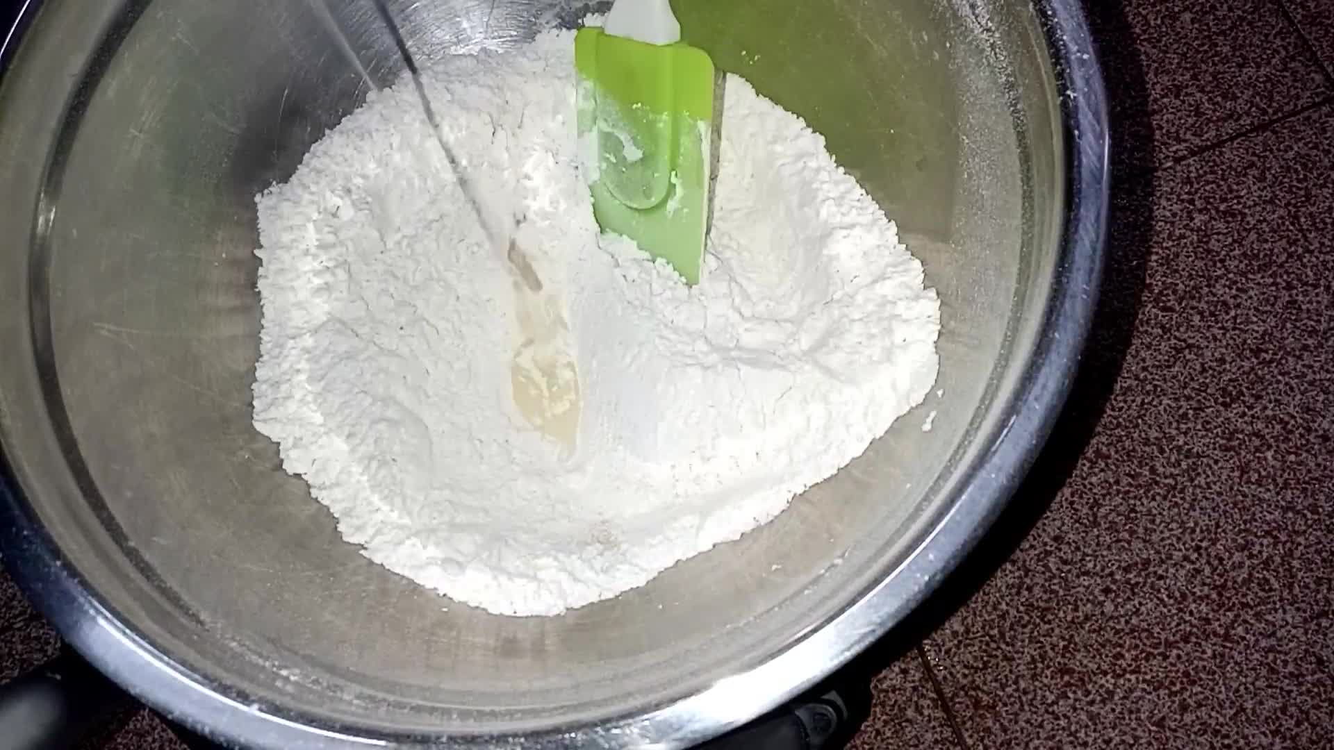 Foto del paso 2 de la receta: Galletitas saladas 🤩❤️