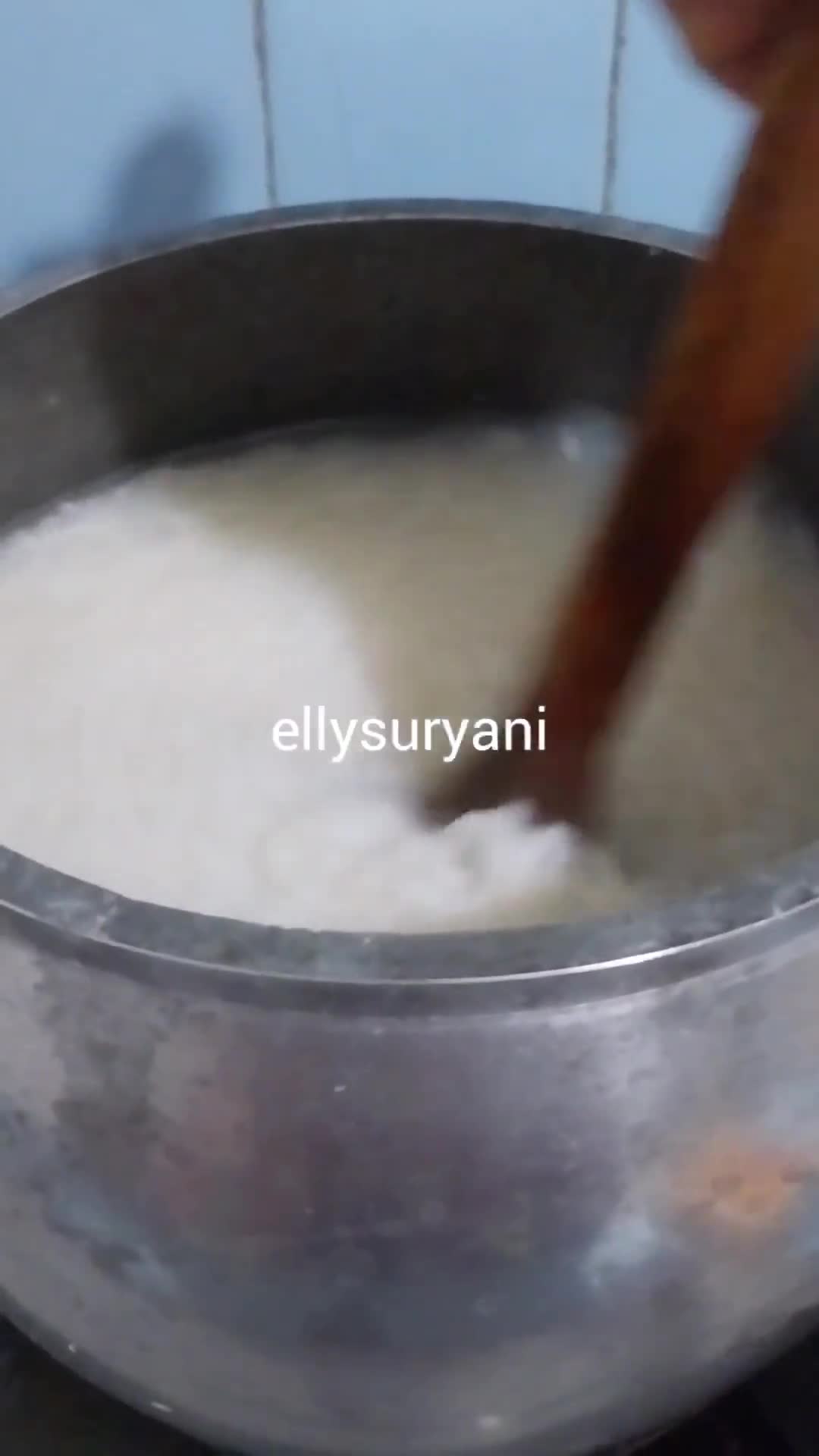 Foto langkah ke 1 dari resep Bubur Udang Sangkulirang Kutim.