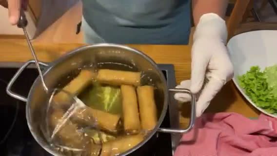 A picture of step 5 of Vegetable Spring Rolls.