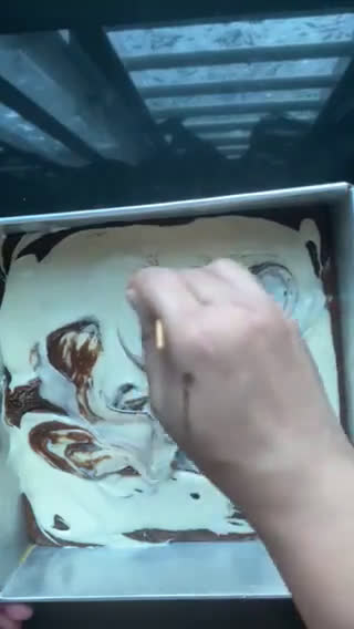 Gambar langkah 6 resipi Kek Pisang Coklat Cheese.