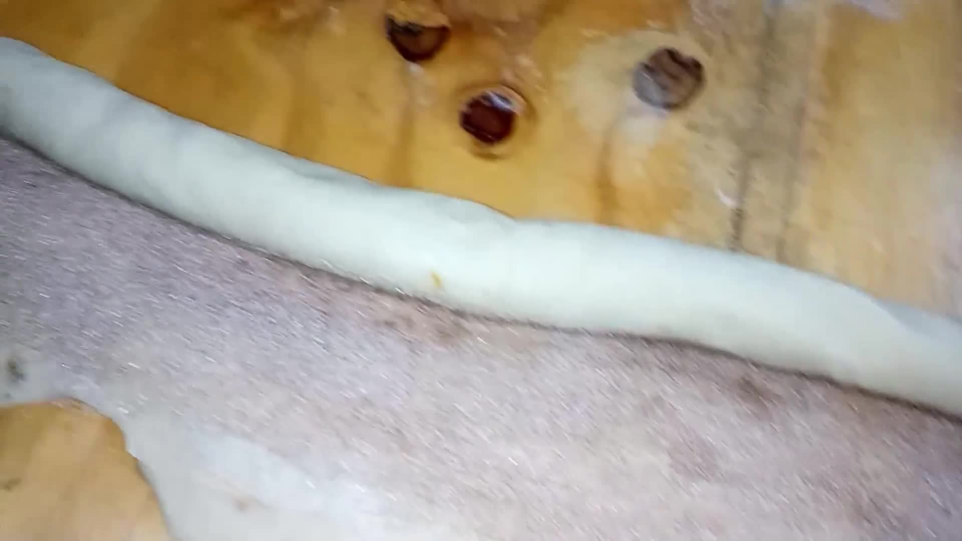 Foto del paso 11 de la receta: Torta 80 golpes con levadura seca