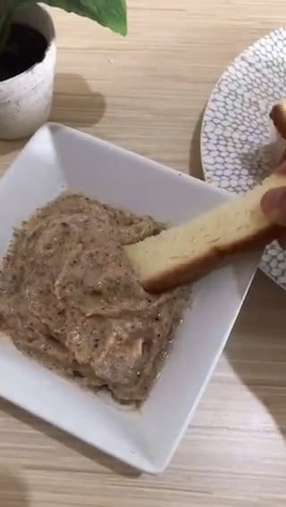 Foto langkah ke 4 dari resep Roti Panggang Healthy Almond Topping (Homemade).