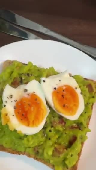 Foto langkah ke 6 dari resep Avocado Toast.