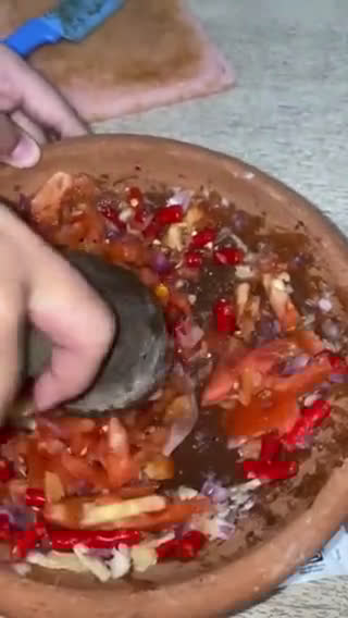 Foto langkah ke 1 dari resep Ayam Balado.