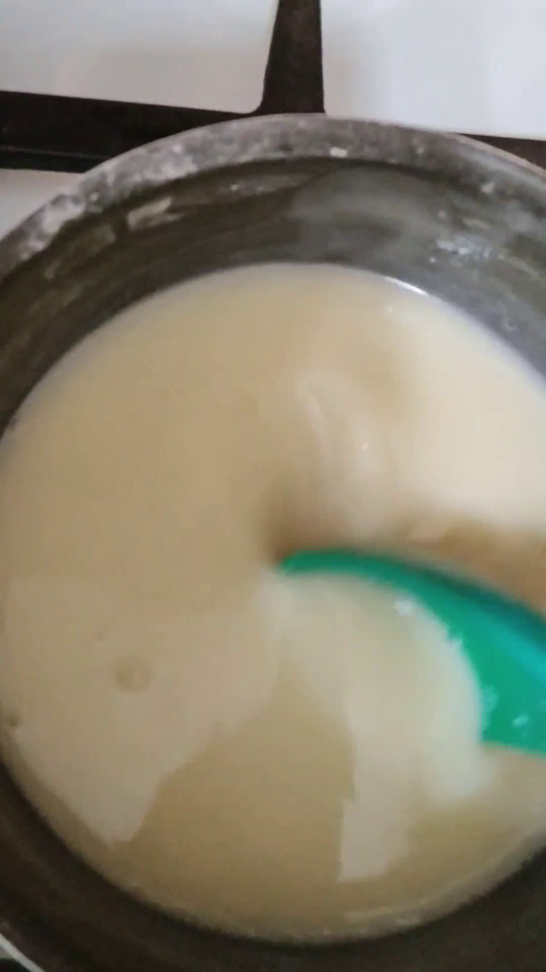 عکس مرحله 6 از دستور نان کرمدار