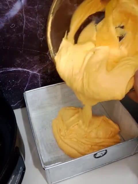 Gambar langkah 2 resipi Kek Oren Sedap.