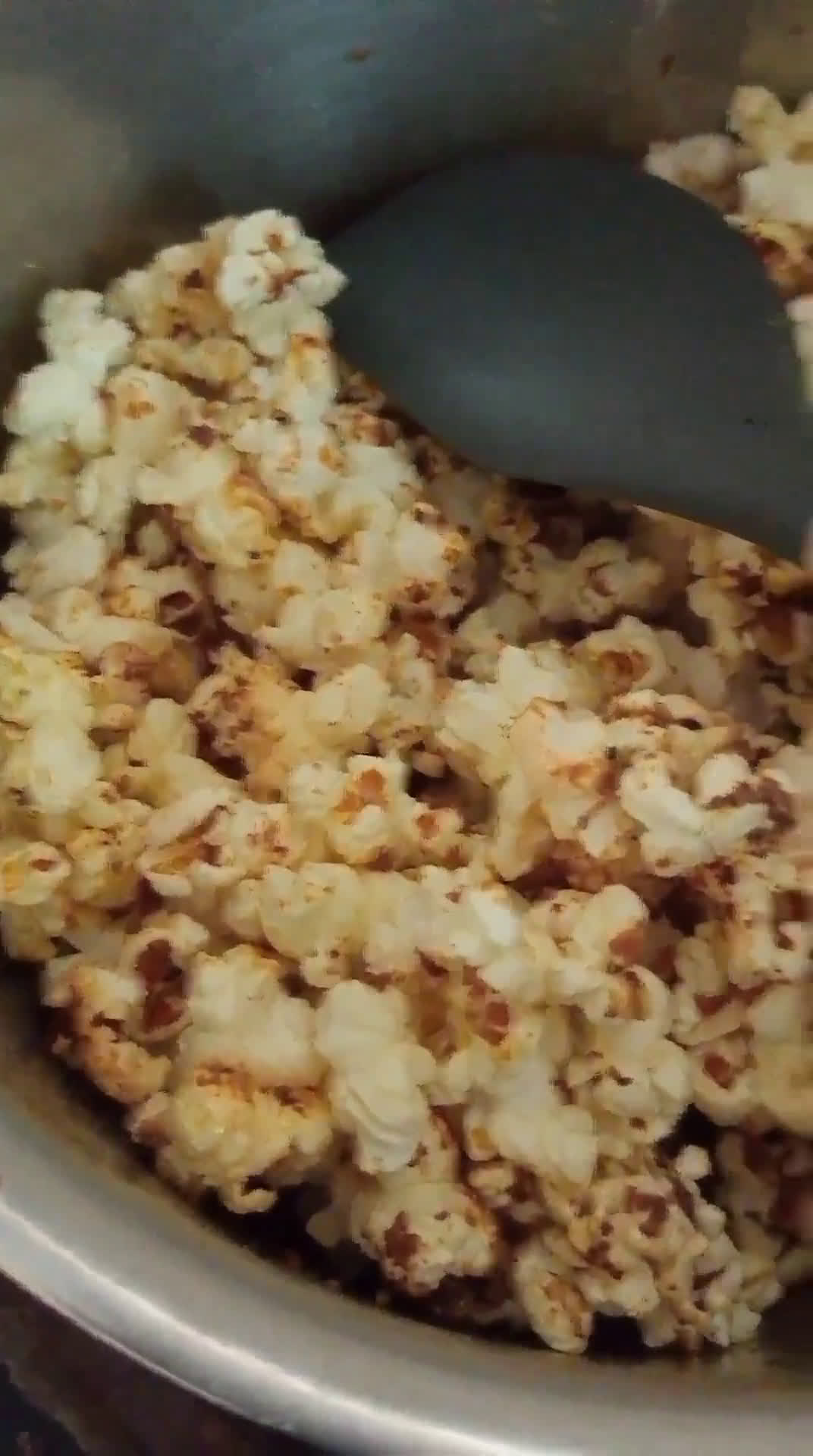 Foto langkah ke 5 dari resep Popcorn Caramel.
