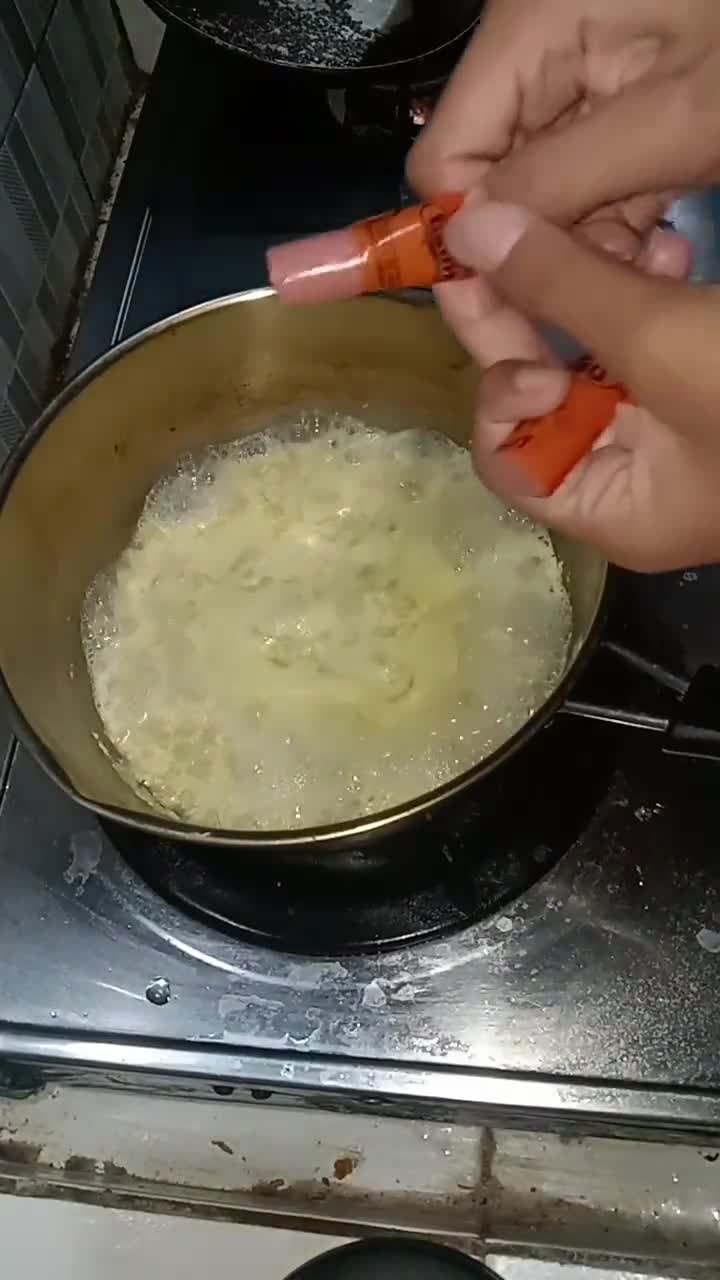Foto langkah ke 3 dari resep Seblak simpel bahan apa adanya.