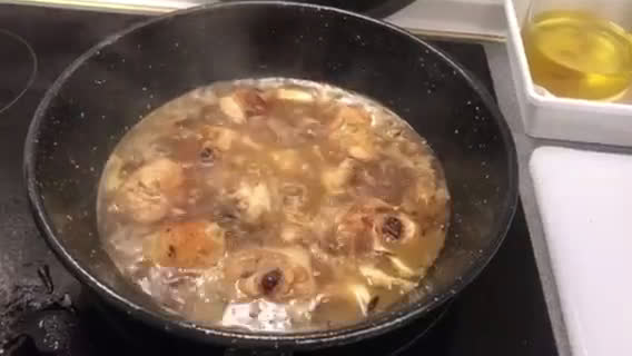 Foto del paso 4 de la receta: Pollo al ajillo a mi manera 💃💃